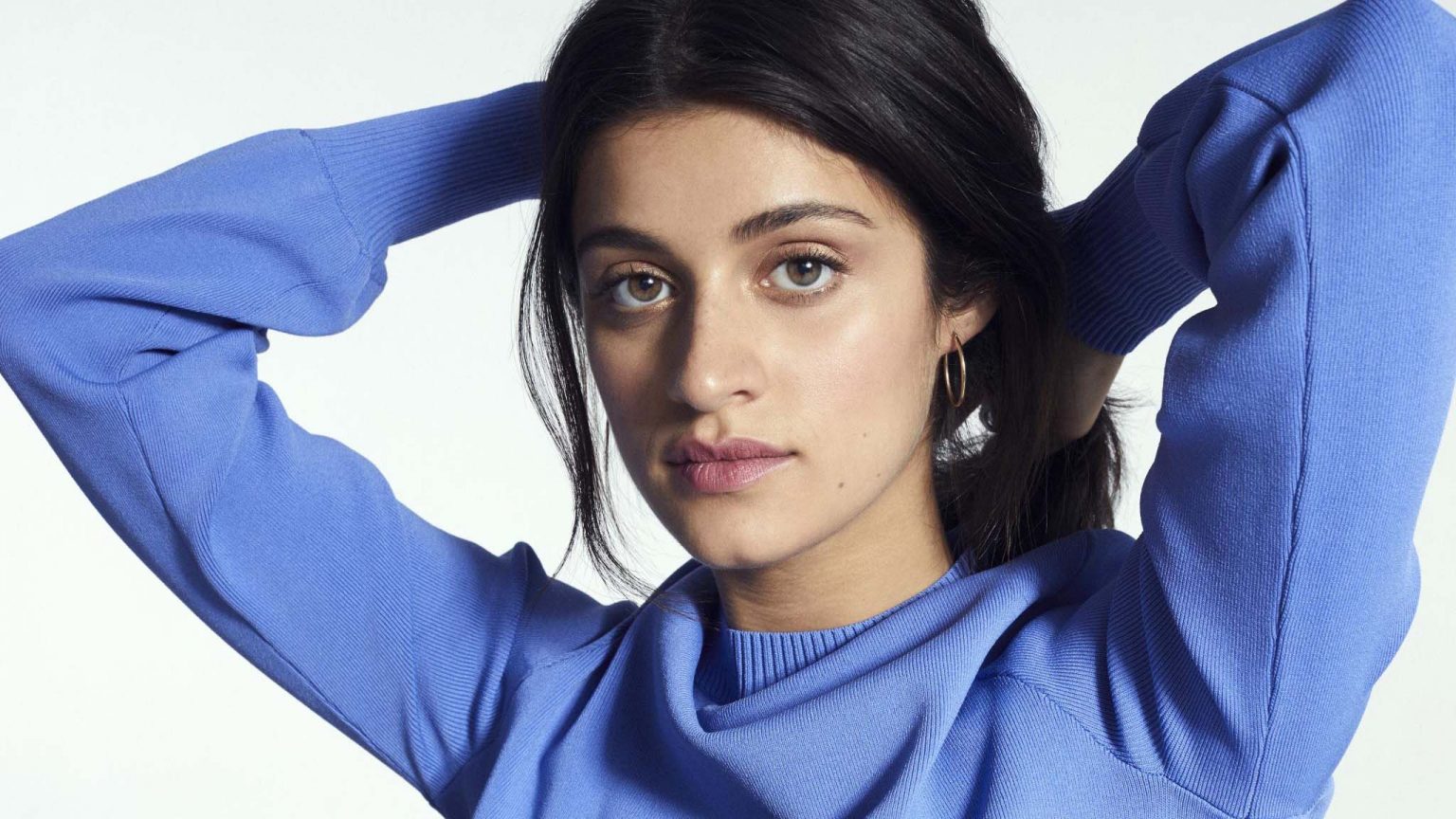 Anya Chalotra Biography, Age, Boyfriends, Height, Net worth